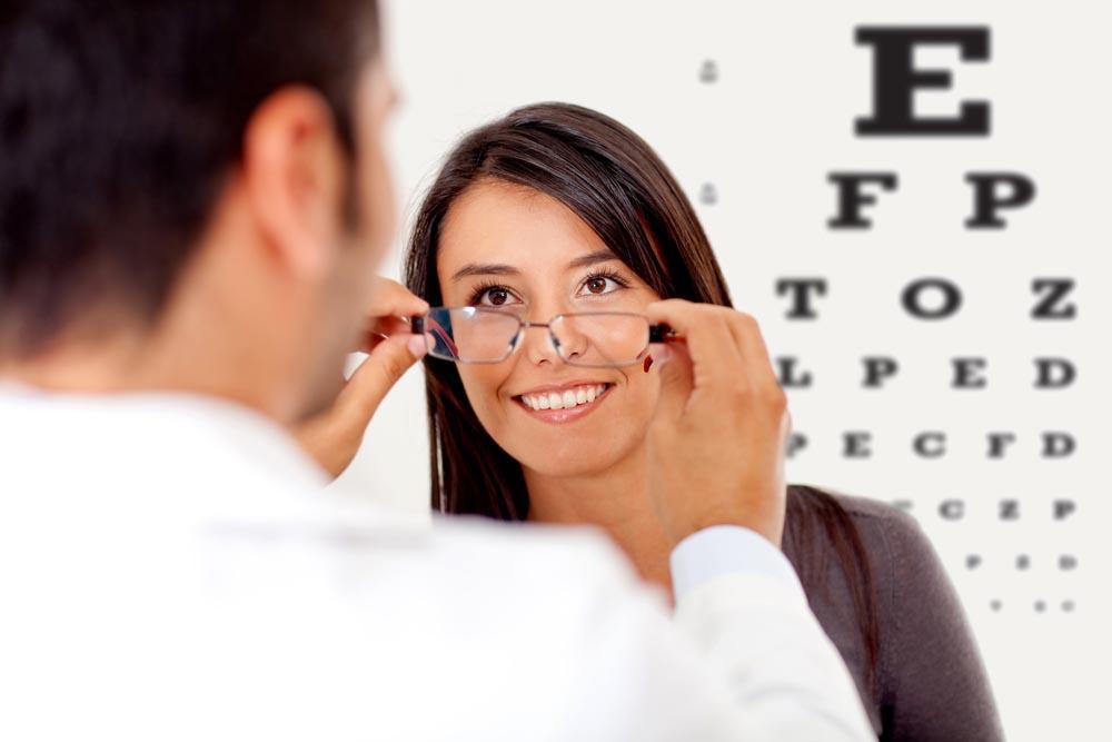 Registered optometrist in Singapore