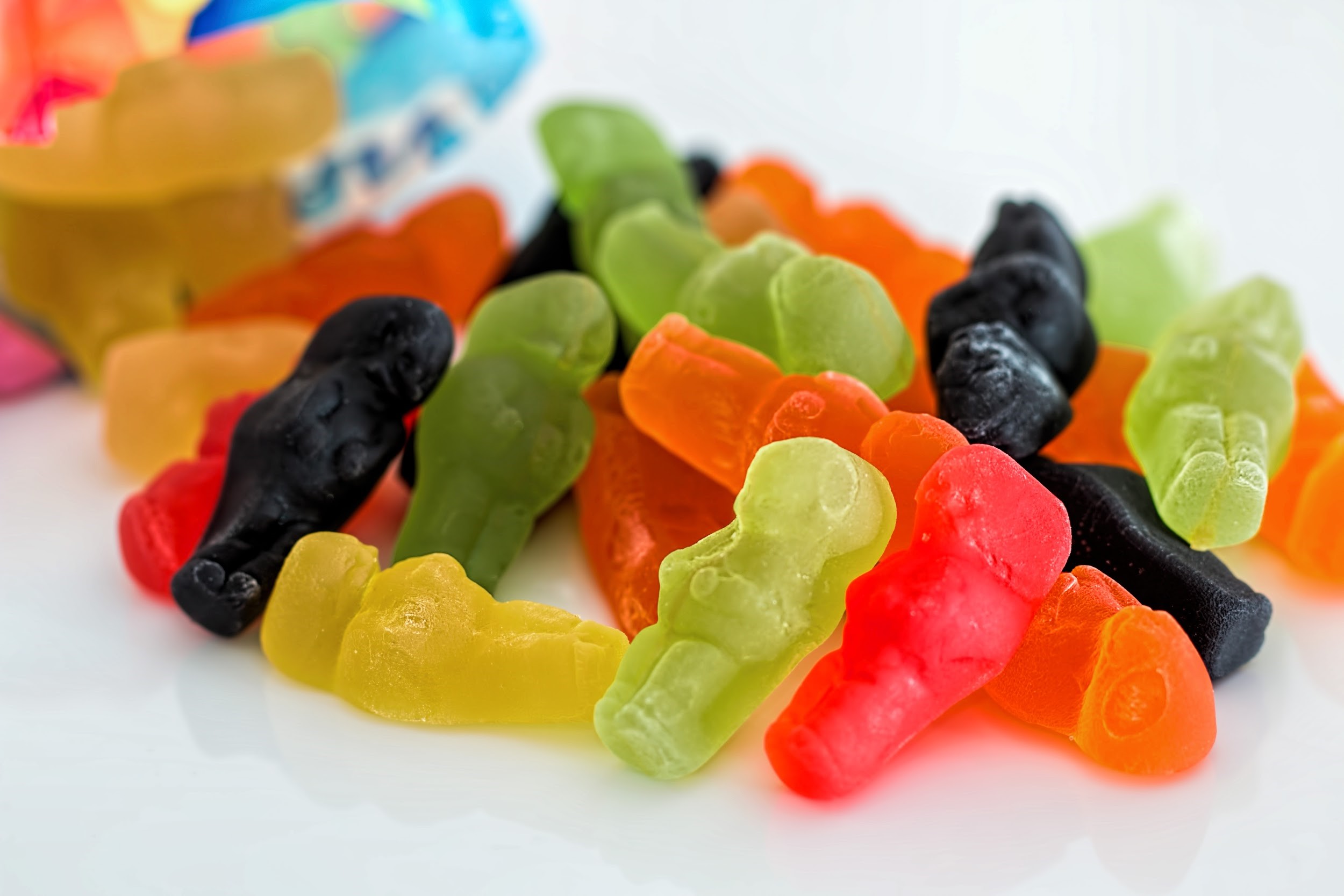 Are there different flavors of HHC gummies available?